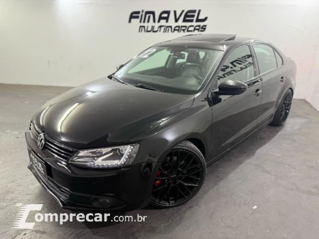 Volkswagen JETTA 2.0 TSI Highline 200cv 4 portas