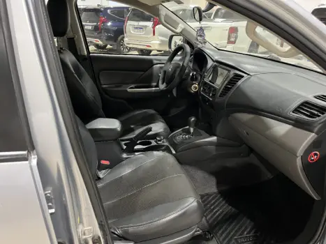 L200 TRITON 2.4 16V Turbo GLS CD 4X4