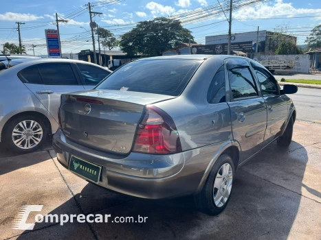 CORSA 1.4 MPFI Premium Sedan 8V