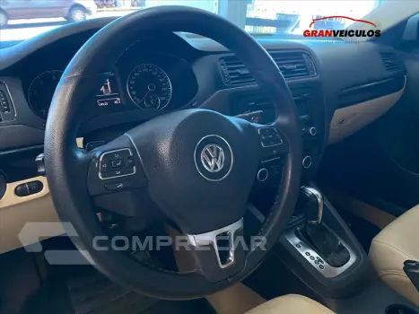 JETTA 2.0 COMFORTLINE FLEX 4P TIPTRONIC