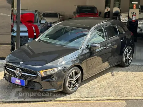 Mercedes-Benz A250 4 portas