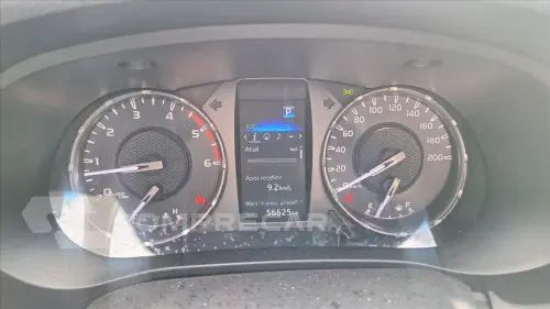 HILUX 2.8 D-4D TURBO DIESEL CD SRX PLUS 4X4 AUTOM