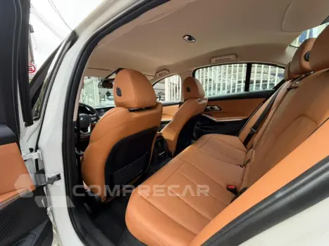 320iA 2.0 Turbo/ActiveFlex 16V/GP  4p