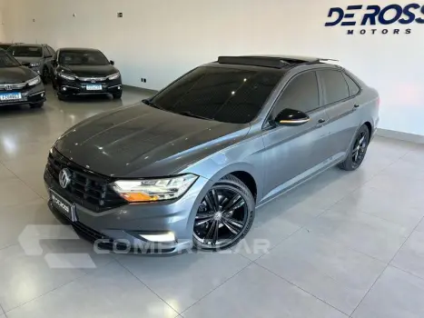 JETTA R-LINE 250 TSI 1.4 FLEX 16V AUT.