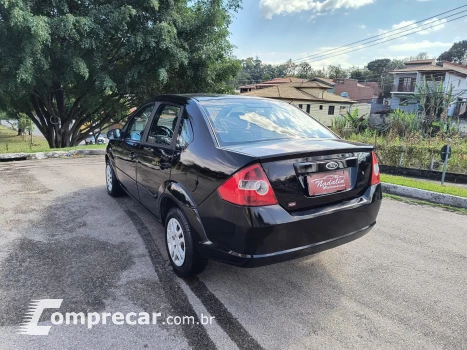 FIESTA 1.6 MPI Sedan 8V