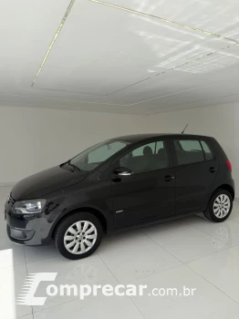 Volkswagen FOX 1.6 MI Trendline 8V 4 portas