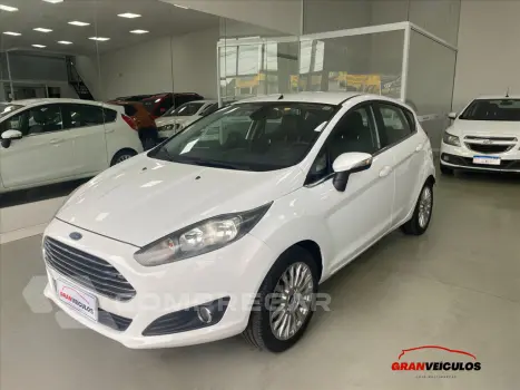 FORD FIESTA 1.6 TITANIUM HATCH 16V FLEX 4P POWERSHIFT 4 portas