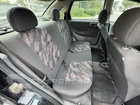 CORSA 1.0 MPFI Maxx Sedan 8V