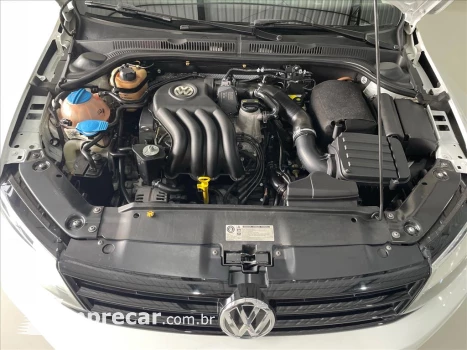 JETTA 2.0 TRENDLINE FLEX 4P TIPTRONIC