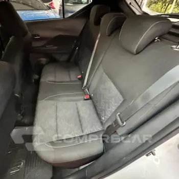KICKS 1.6 XPLAY CVT