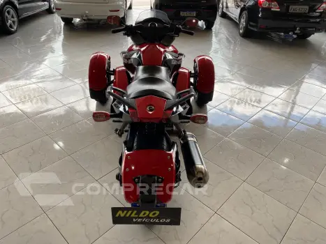 Triciclo Spyder 990 RS