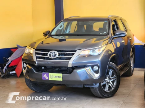 Toyota Hilux SW4 SRV 4x2 2.7 Flex 16V Aut. 4 portas