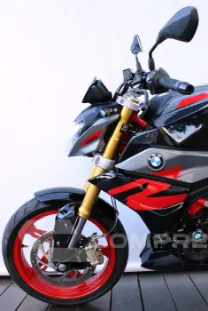 BMW G 310 R