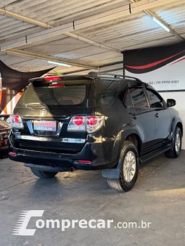 Hilux SW4 SR 4x2 2.7/ 2.7 Flex 16V Aut.