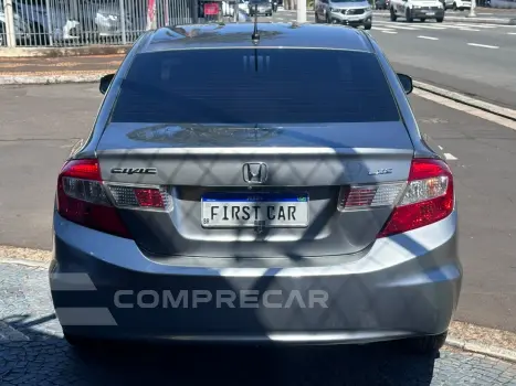 CIVIC 1.8 LXS 16V FLEX 4P AUTOMÁTICO
