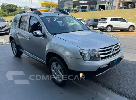 DUSTER Dynamique 4x4 2.0 Hi-Flex 16V Mec