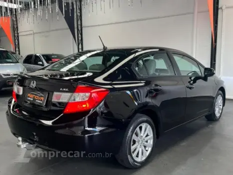 CIVIC - 1.8 LXL 16V 4P AUTOMÁTICO