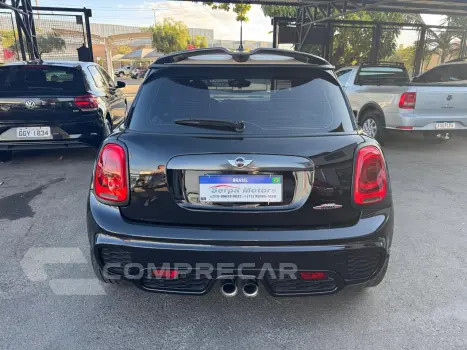 John Cooper Works 2.0 16V TURBO AUTOMÁTICO