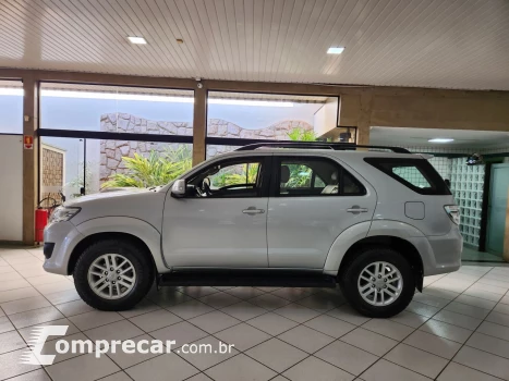 Hilux SW4 3.0 16V 4P SRV 4X4 TURBO DIESEL AUTOMÁTICO