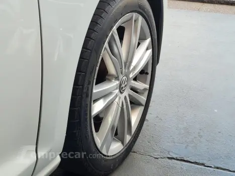 Golf Comfortline 1.0 TSI Total Flex Mec.