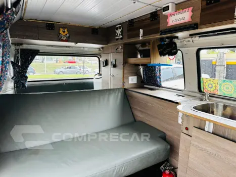 Kombi 1.4 FLEX STD 9 LUGARES