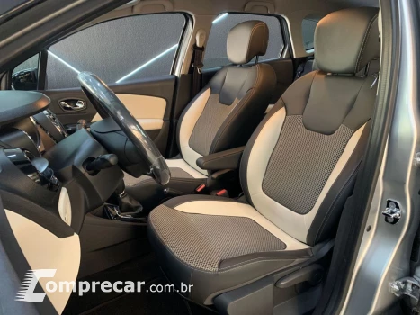 Renault CAPTUR Intense 1.6 16V Flex 5p Aut. 4 portas