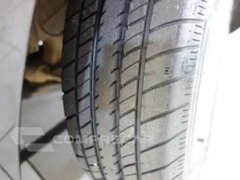 FOX - 1.0 MI 8V 4P MANUAL