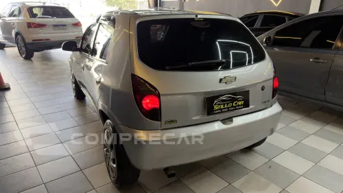 CELTA 1.0 MPFI LT 8V