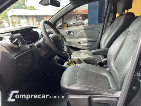 CAPTUR Intense Bose 1.6 16V Flex 5p Aut.