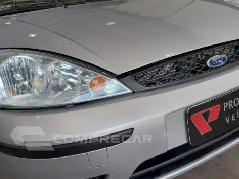 FOCUS HATCH - 1.6 8V 4P MANUAL