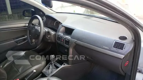 VECTRA 2.0 MPFI GT Hatch 8V