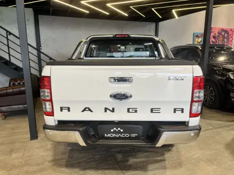 Ranger 3.2 20V XLT 4X4 CABINE DUPLA TURBO DIESEL AUTOMÁTICO
