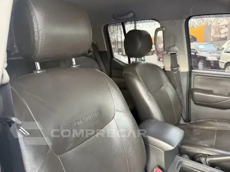 FRONTIER 2.5 PLATINUM 4X4 CD TURBO ELETRONIC DIESEL 4P AUTOM