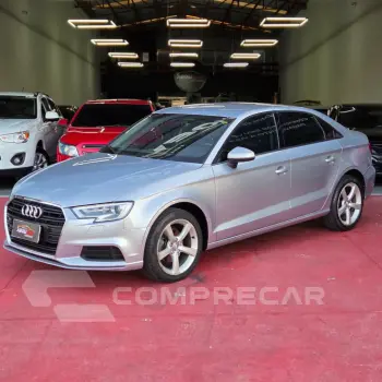 Audi A3 Sedan 1.4 TFSI Flex Tiptronic 4p 4 portas
