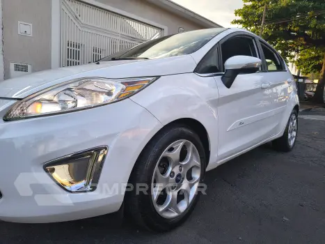 FORD New fiesta 1.6 se 4 portas