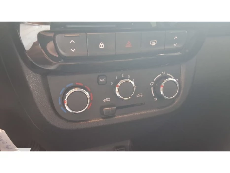 KWID 1.0 12V SCE FLEX OUTSIDER MANUAL