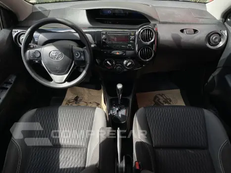 ETIOS 1.5 X PLUS SEDAN 16V FLEX 4P AUTOMÁTICO
