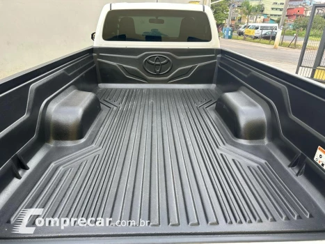 HILUX 2.4 4X4 CS 8V