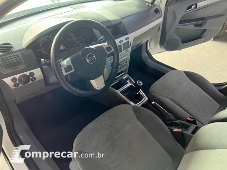 VECTRA 2.0 MPFI Elegance 8V