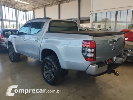 L200 TRITON 2.4 16V Turbo Sport HPE CD 4X4