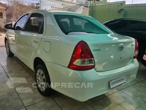 ETIOS SEDAN - 1.5 XS SEDAN 16V 4P AUTOMÁTICO