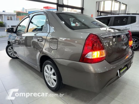 Étios Sedan XLS 1.5