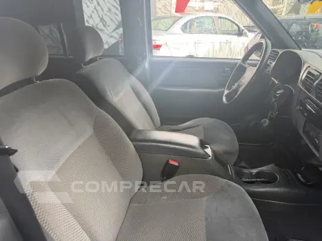 S10 2.4 MPFI RODEIO 4X2 CD 8V FLEX 4P MANUAL