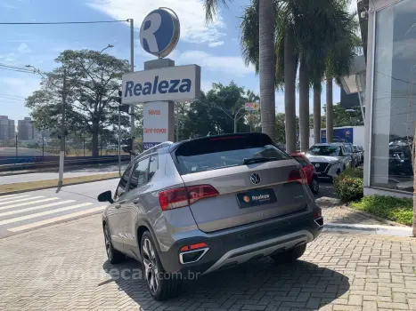 TAOS Highline 1.4 250 TSI Flex Aut.