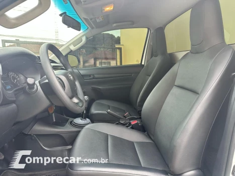 HILUX 2.4 4X4 CS 8V