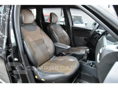 DUSTER - 2.0 DYNAMIQUE 4X2 16V 4P AUTOMÁTICO