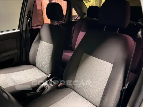 FIESTA 1.6 ROCAM SEDAN 8V FLEX 4P MANUAL