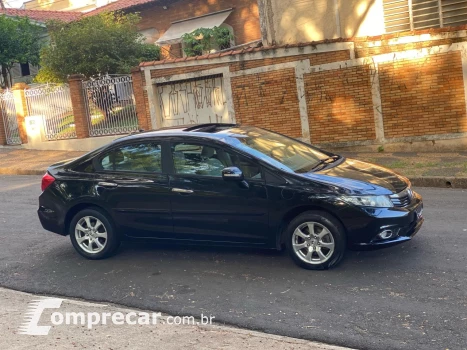 Civic Sedan EXS 1.8/1.8 Flex 16V Aut. 4p