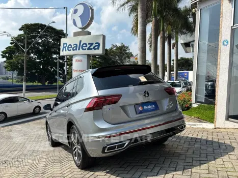 TIGUAN Allspac R-Line 300 TSI 2.0