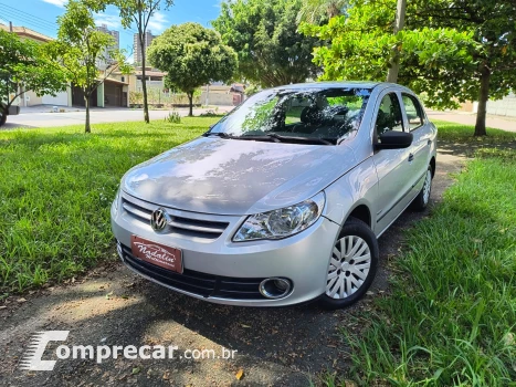 Volkswagen VOYAGE 1.0 MI 8V 4 portas